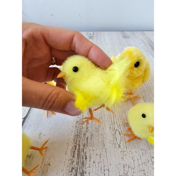 Realistic chick chicken Easter spring decor bird village - Picture 3 of 9